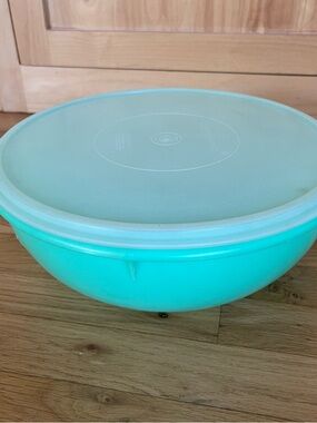 Vintage Large Tupperware 274-12 Fix-N-Mix Green Bowl With 224-5 Lid